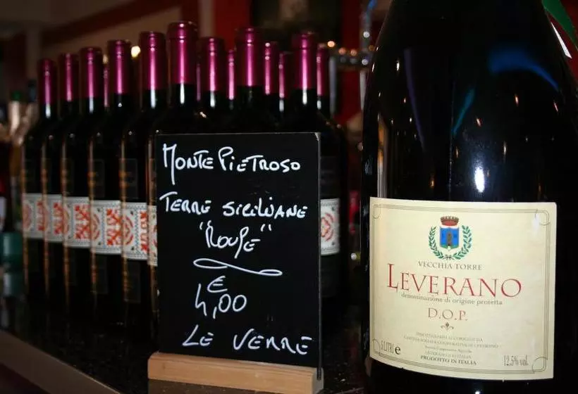 هتل Hôtel Les Italiens