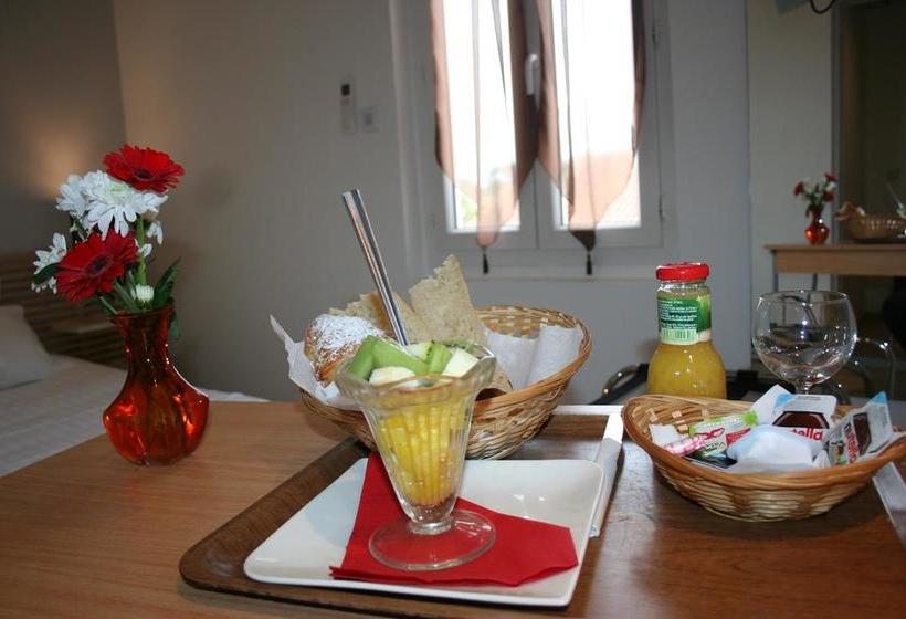 호텔 Hôtel Les Italiens