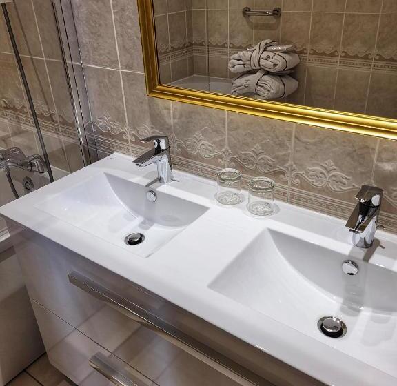 فندق Le Manoir Saint Thomas