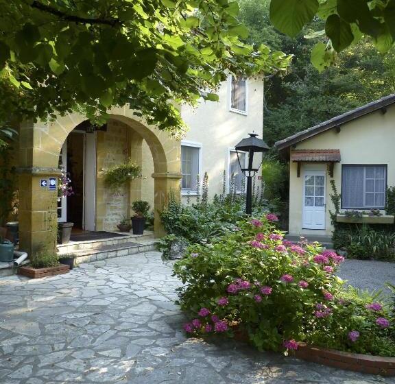 בית מלון כפרי Le Petit Chaperon Rouge