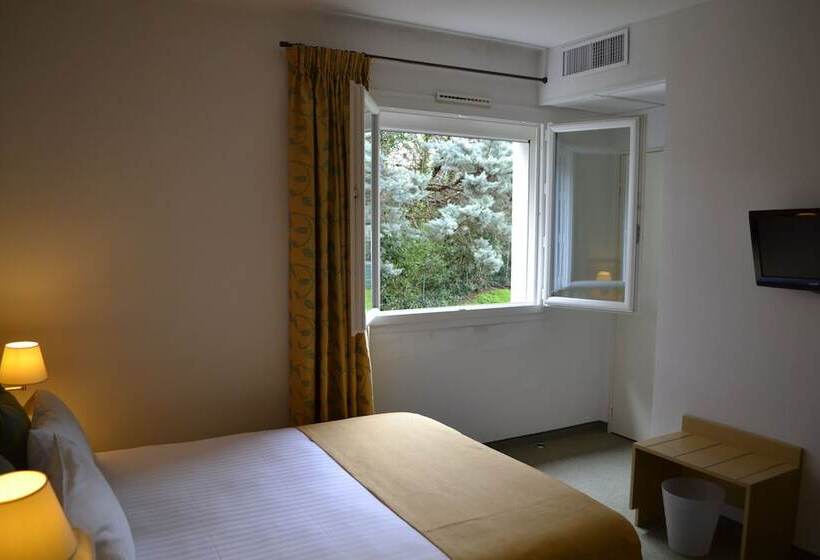 ホテル Le Saintgenies