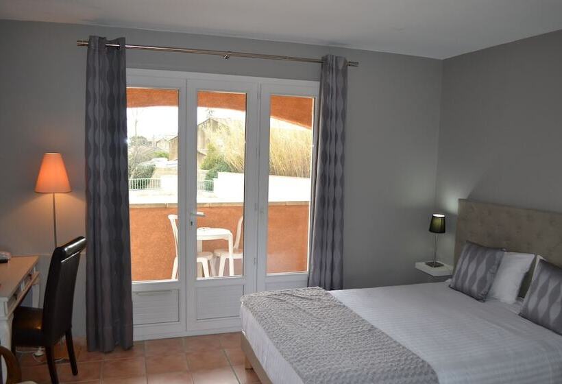 ホテル Le Saintgenies