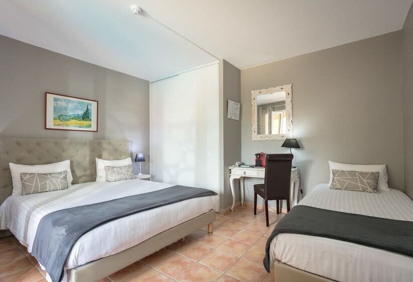 ホテル Le Saintgenies