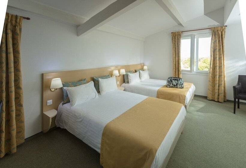 ホテル Le Saintgenies