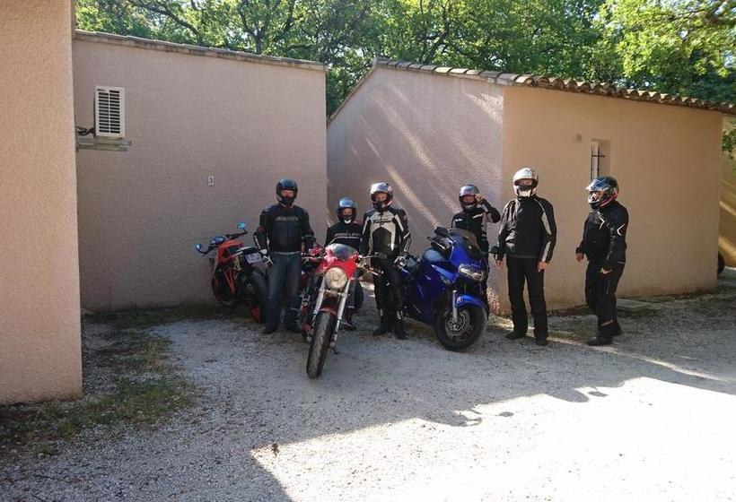 בית מלון כפרי Les Oliviers