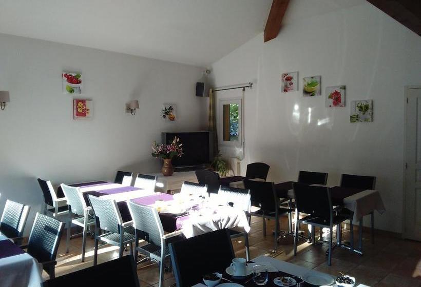 בית מלון כפרי Les Oliviers