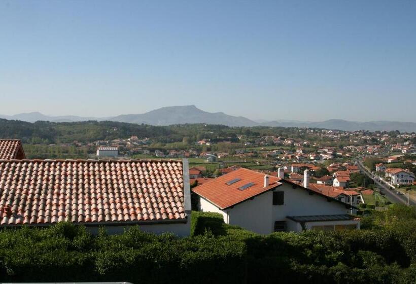 هتل Restaurant Elissaldia