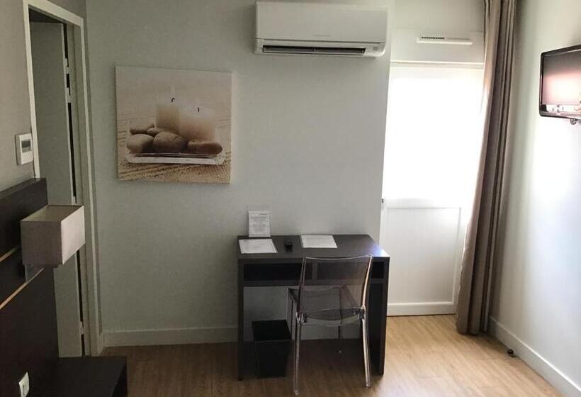 هتل Restaurant Elissaldia