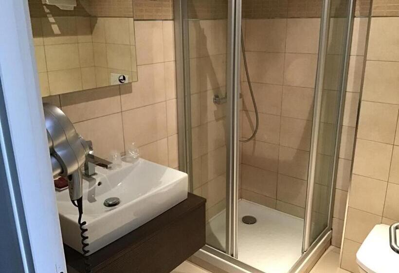 هتل Restaurant Elissaldia