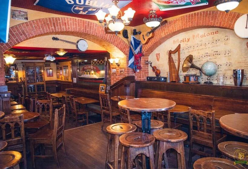 בית מלון כפרי The Liberty's