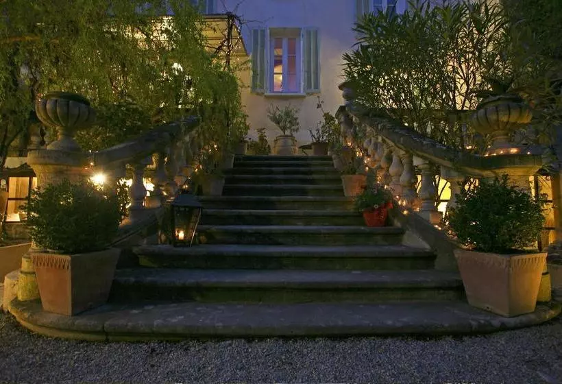 هتل Une Autre Maison