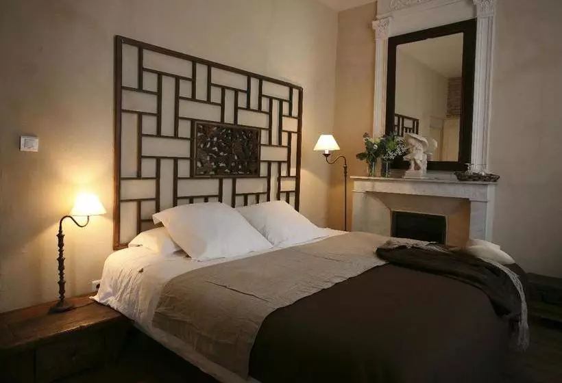 هتل Une Autre Maison