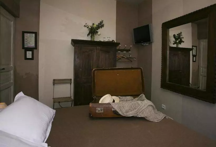 هتل Une Autre Maison