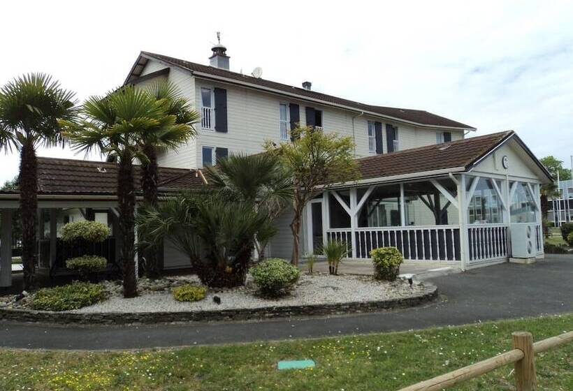 هتل Wood Inn Bordeaux Aeroport