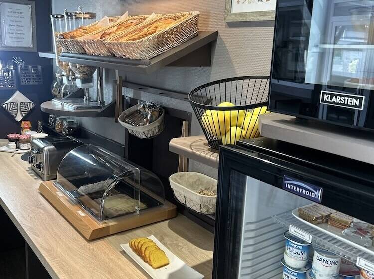 هتل Wood Inn Bordeaux Aeroport