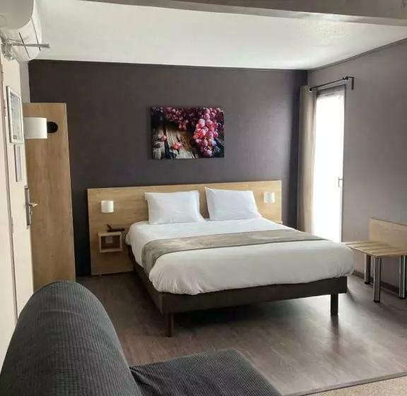 هتل Wood Inn Bordeaux Aeroport