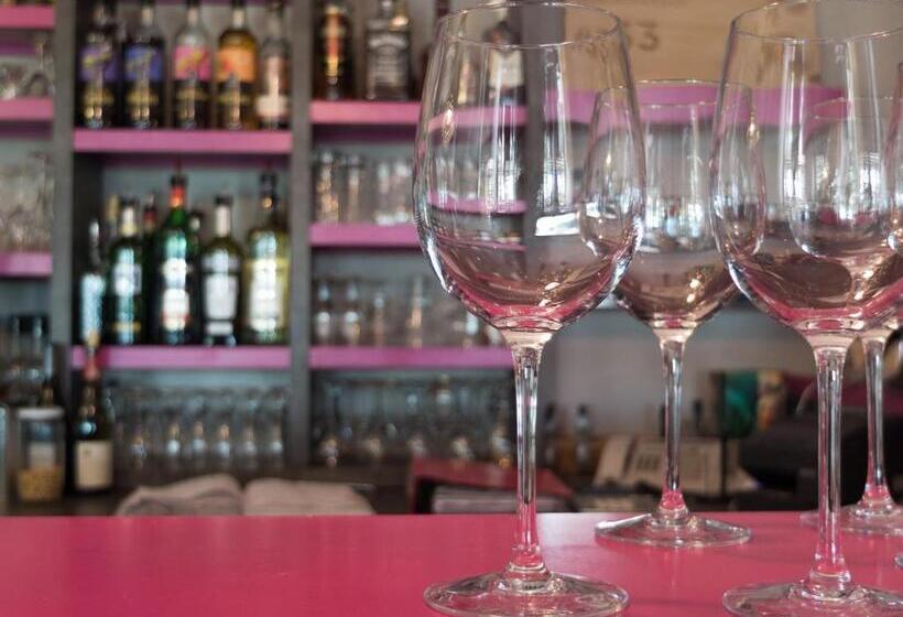 汽车旅馆  Logis Hôtel Restaurant La Vieille Ferme, Mâcon Nord