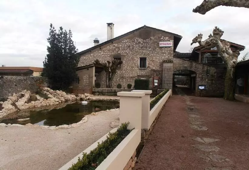Motelli Logis Hôtel Restaurant La Vieille Ferme, Mâcon Nord