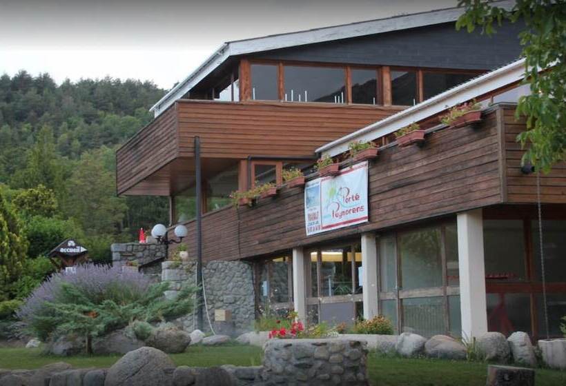 리조트 Village Club Yravals