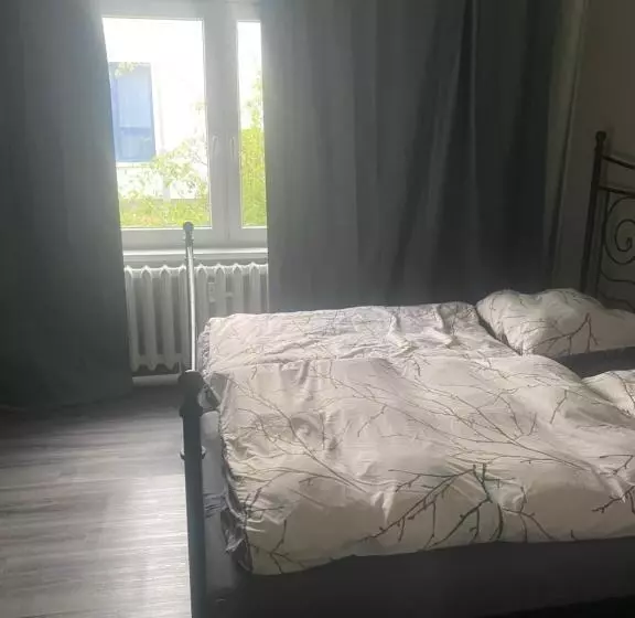 M&r Hostel