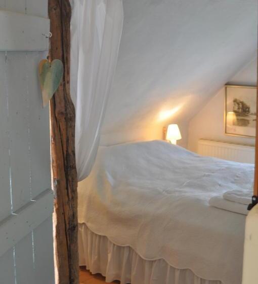 All Seasons Bed & Breakfast