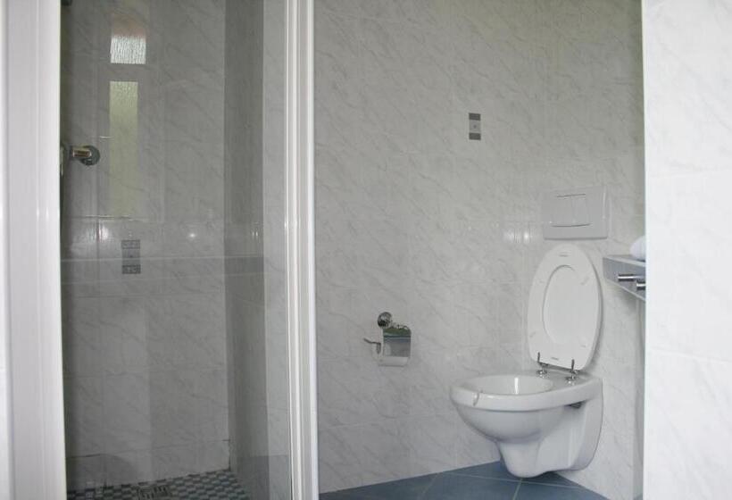 Отель Am Bahnhof