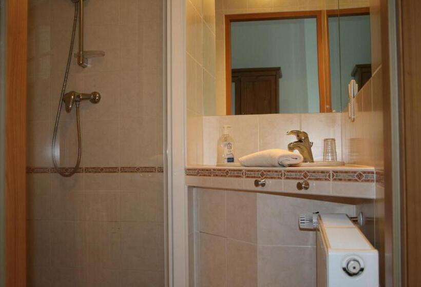 Отель Am Bahnhof