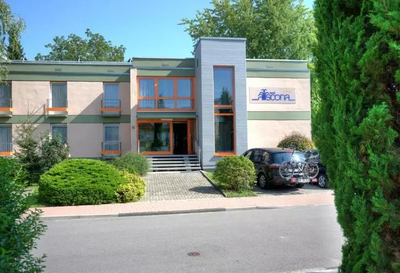 ホテル Ascona
