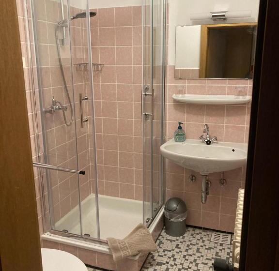 ホテル Bed & Breakfast Weisser Stein