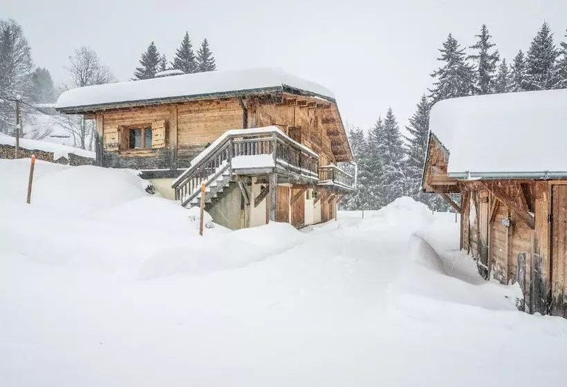 ホテル Chalet Alvine