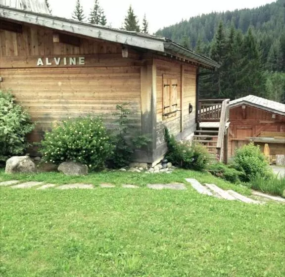 ホテル Chalet Alvine