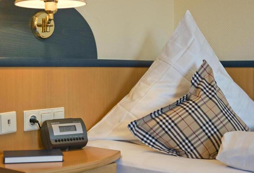 فندق Garni Vier Jahreszeiten