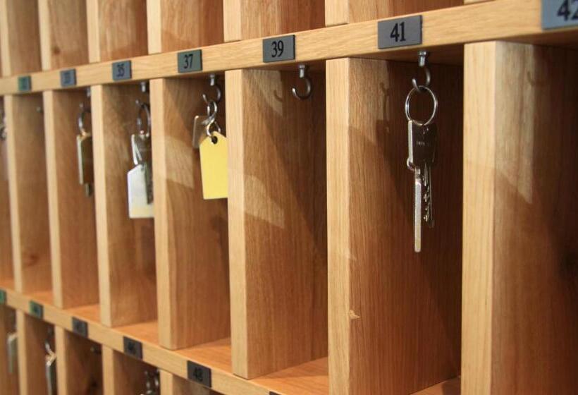 فندق Garni Vier Jahreszeiten