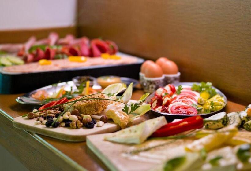 فندق Garni Vier Jahreszeiten