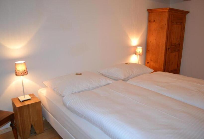 ホテル Gästehaus Alter Keller