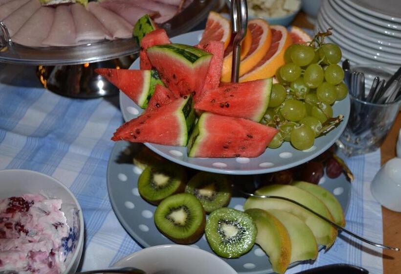 ホテル Gästehaus Alter Keller