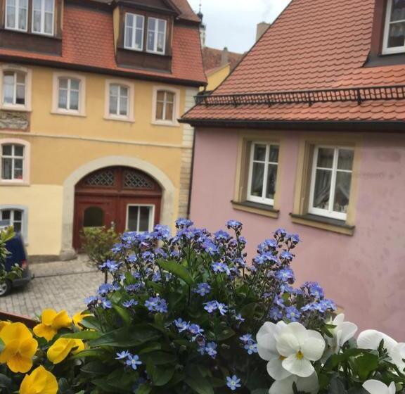 ホテル Gästehaus Alter Keller