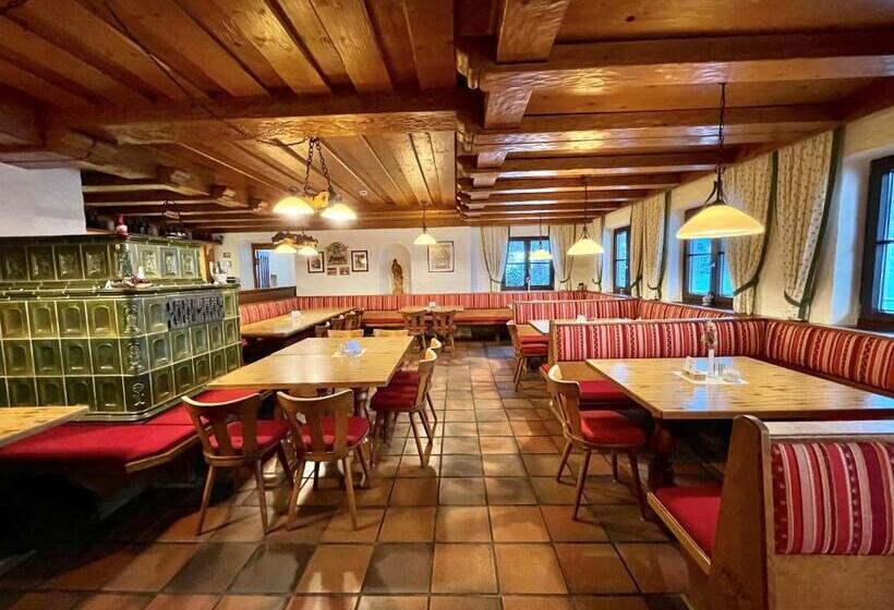 Hotelli Landgasthof Schwarzberg