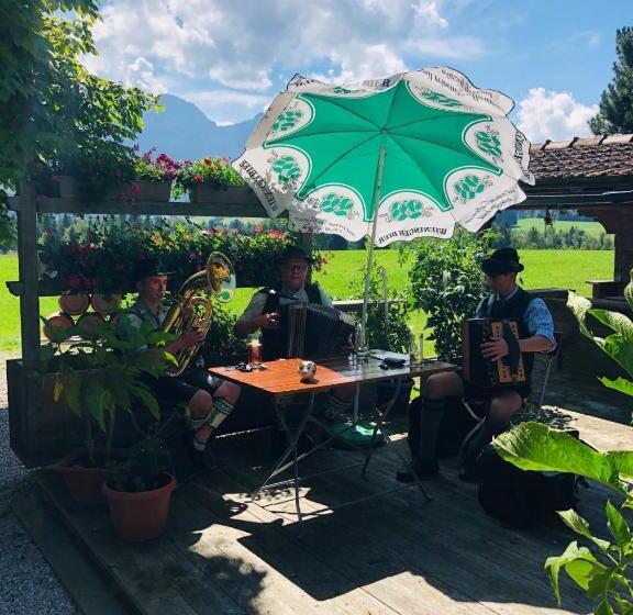 Hotelli Landgasthof Schwarzberg