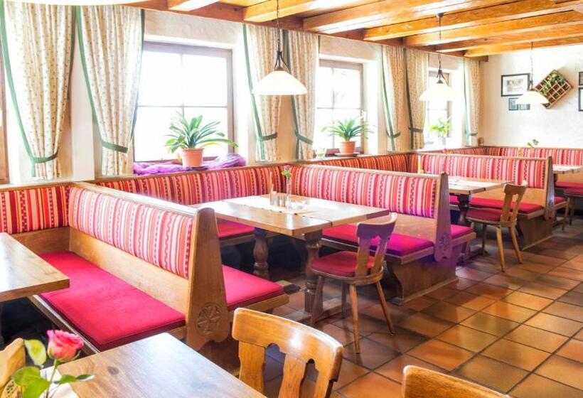 Hotelli Landgasthof Schwarzberg