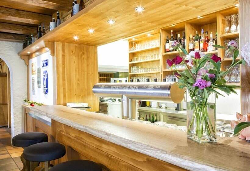 Hotelli Landgasthof Schwarzberg