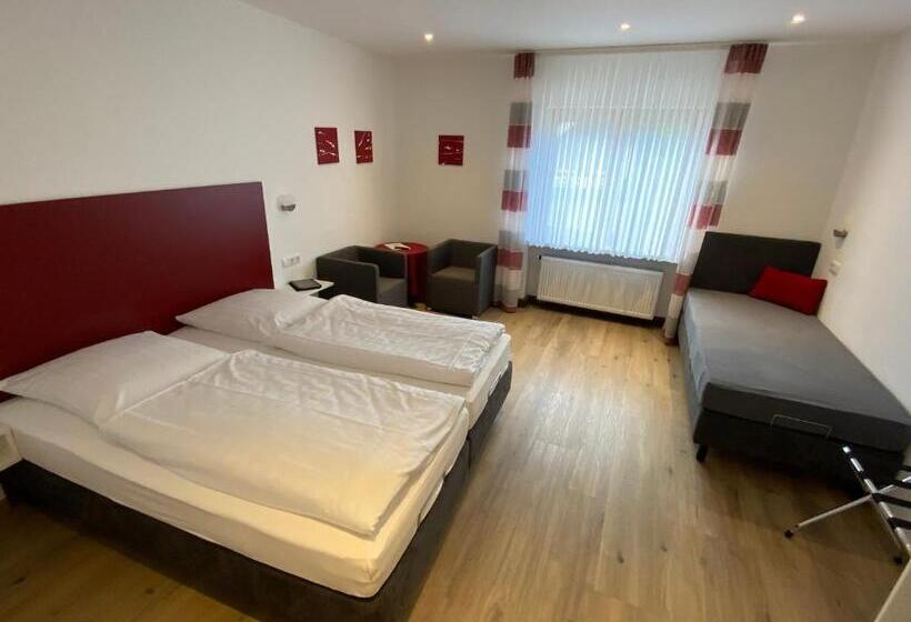 בית מלון כפרי Rebstock