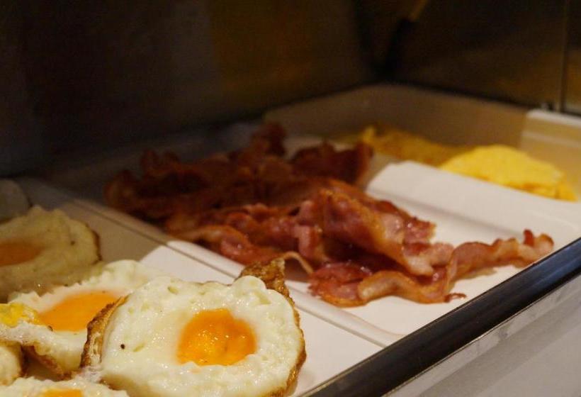 בית מלון כפרי St.martiner Castell