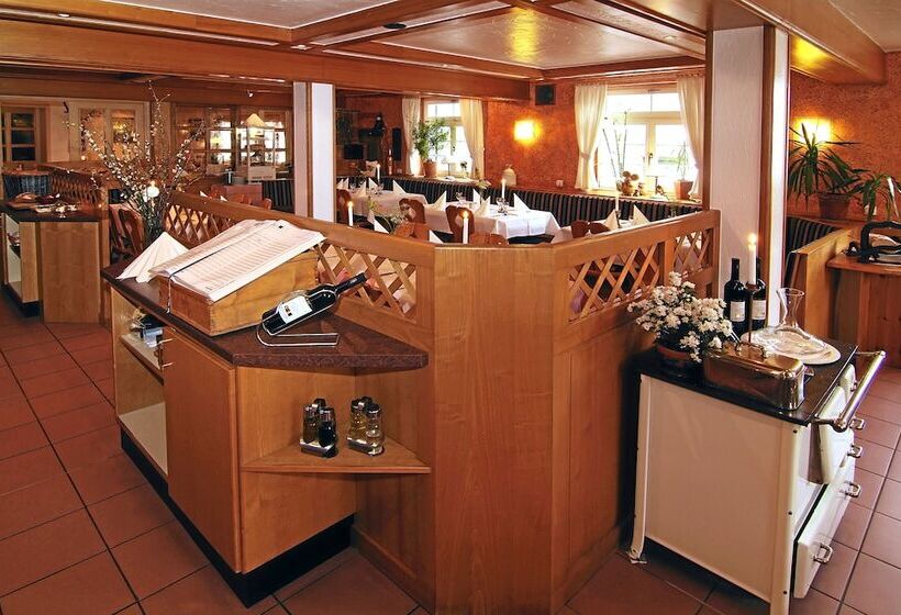 호텔 Und Restaurant Adler