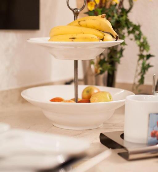 Отель Vier Jahreszeiten