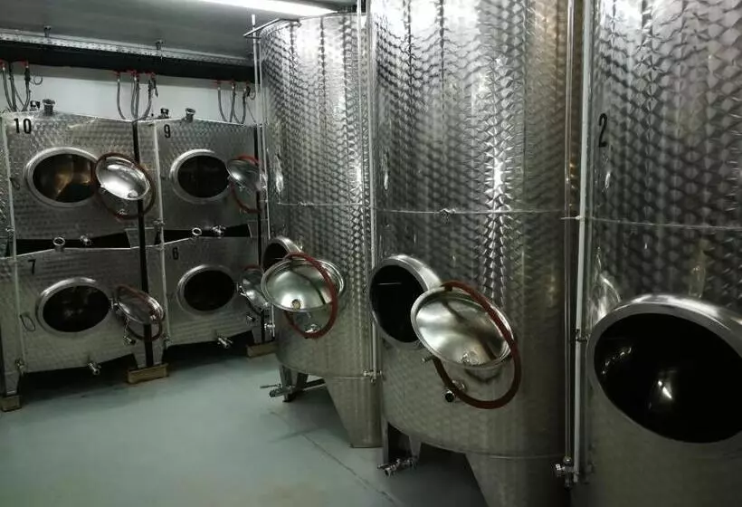 Hotelli Winzerhof Brachtendorf