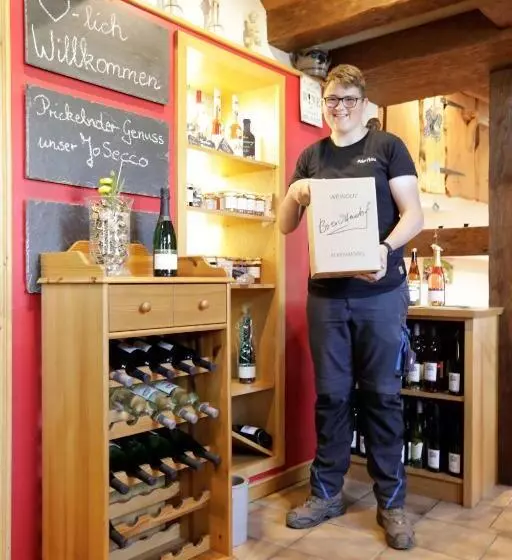 Hotelli Winzerhof Brachtendorf