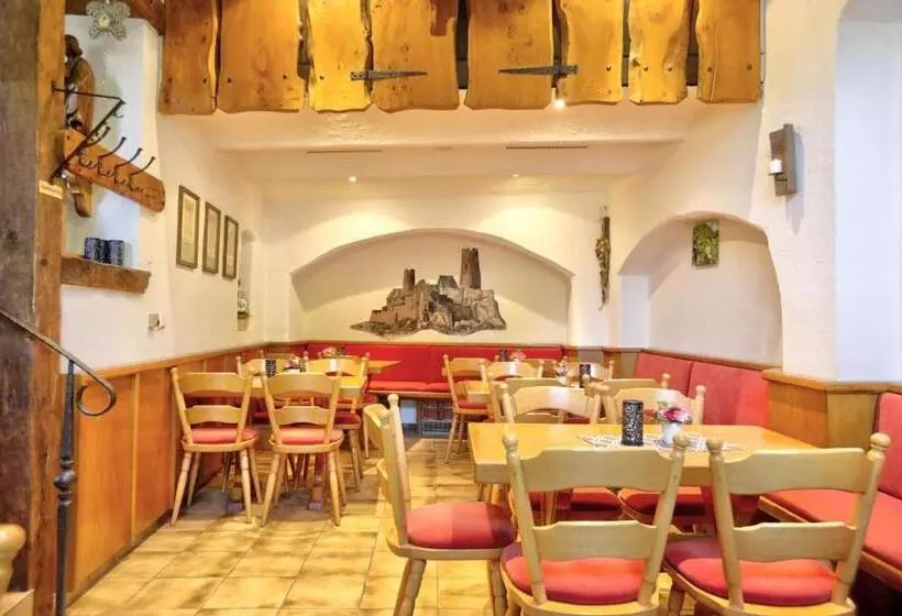 Hotelli Winzerhof Brachtendorf