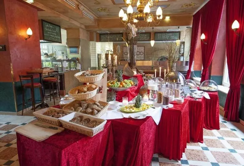 Hotel Xii Apostel Albergo