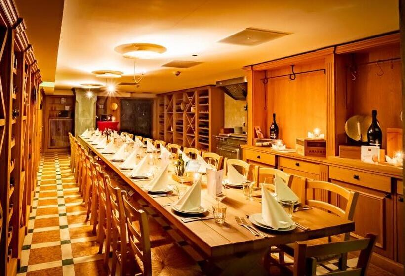 هتل Xii Apostel Albergo